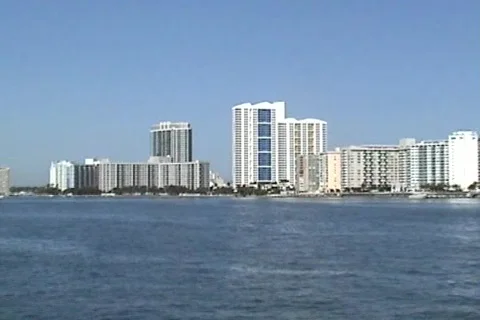 Miami Beach Condos 4 Video stock 668261