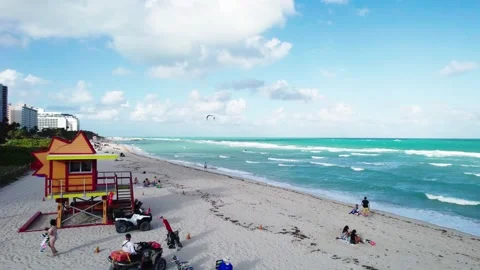 Miami Beach  dolly back 03 Parachuter Video stock 171557517