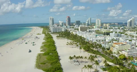 Miami Beach Ocean Drive Lummus Park Stock Footage 154014955