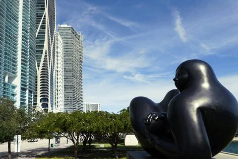 Miami, FL - USA - 11-30-2023: Crepuscolo sculpture by artist Jimenez Deredi.. Stock Photos