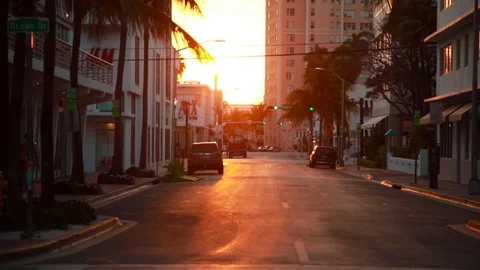 Miami Sunset Through Buildings Vidéo 129843973