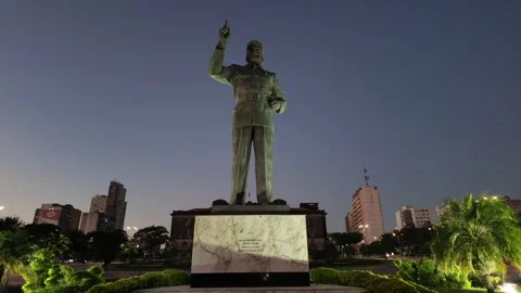 Michel Samora statue at night, Maputo Province, Maputo, Mozambique Video stock 336712655