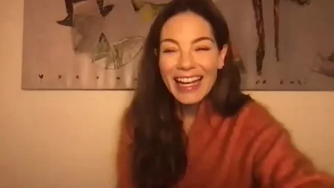 Michelle Monaghan is being interviewed for 'Every Breath You Take' - 2021 Video stock 157434850