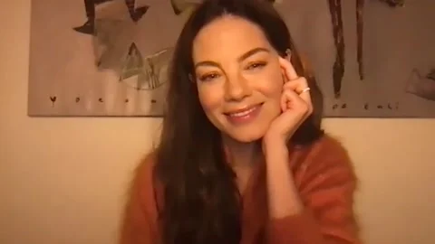 Michelle Monaghan is being interviewed for 'Every Breath You Take' - 2021 Stock Footage 157434904