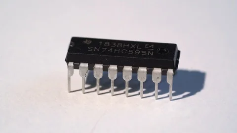 Micro controller microprocessor micro scheme 16-pin dip electronic diy arduino Video stock 129716544