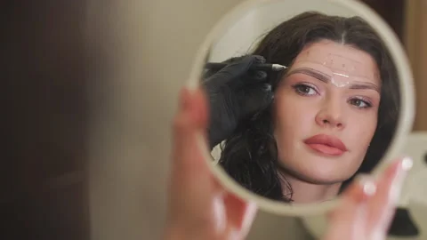 Microblading brows tattooing. Vidéo 235562454