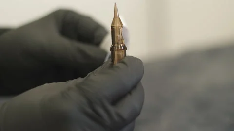 Microblading brows tattooing. Vídeo Stock 235562821