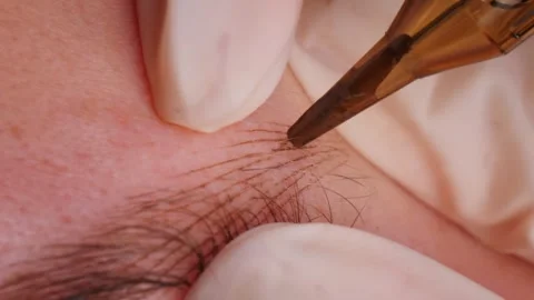 Microblading expert shows steady hand and detailed approach Stock-Footage 278714445