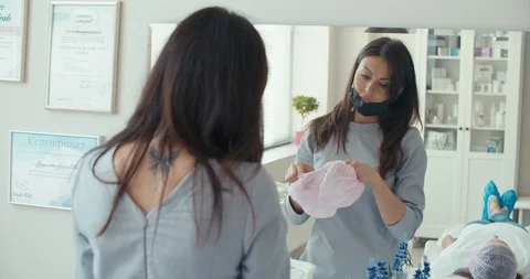 Microblading eyebrows work flow Video stock 109307302