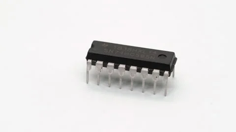 Microcontroller electronic component. Small single board computer device. Vidéo 169667888