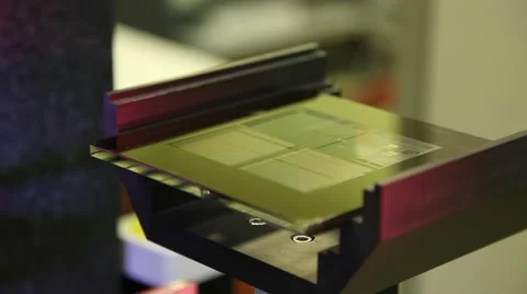 Microelectronic testing equipment in work in the science laboratory 库存影片 60390770