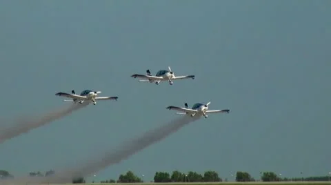 Microlight Texan airshow flight demonstration Video stock 12183927