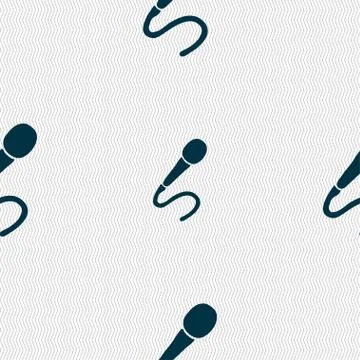 Microphone icon sign. Seamless pattern with geometric texture. Vector Illustrazione stock