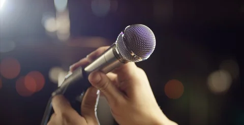 Microphone on the rack 動画素材 114925797