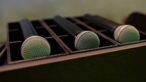 Microphones lie on the hint 스톡 동영상 85080728