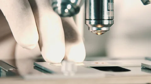 Microscope at laboratory. Vídeo Stock 68002873