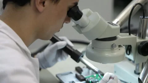 Microscope in technology laboratory 動画素材 40118879