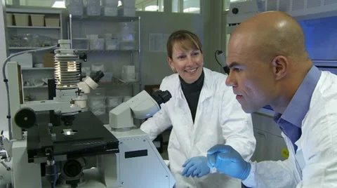 Microscopic Breakthrough HD Stockbeeldmateriaal 22020264