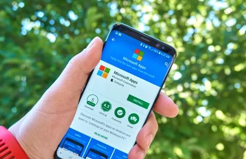 Microsoft Apps mobile app on Samsung s8. Stock Photos