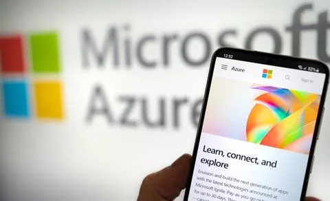  Microsoft Azure cloud computing platform displayed on mobile device Micro... Stockfoto's