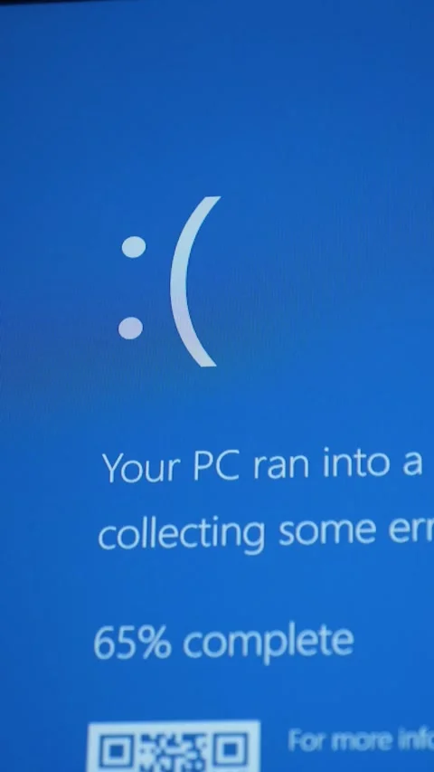 Microsoft Blue Screen Error,Blue Screen of Death,vertical 스톡 동영상 279878010