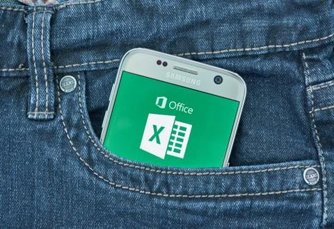 Microsoft Excel mobile app. Stock Photos