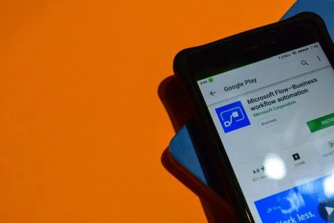 Microsoft Flow-Business workflow automation dev app on Smartphone screen Stock-Fotos