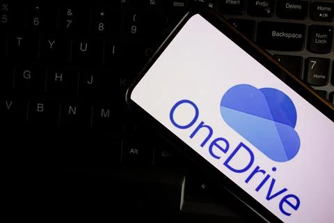 Microsoft OneDrive logo displayed on smartphone Stock Photos