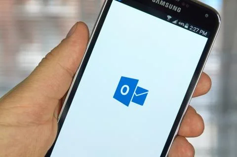 Microsoft Outlook mobile app Фото