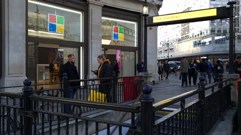 Microsoft store in Oxford Circus. Stock Footage 166230726