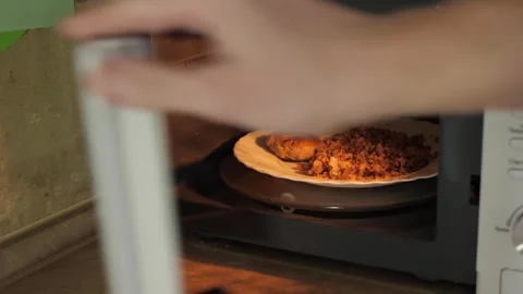 Microwave Process Effectively Heating Food Stockbeeldmateriaal 317052047