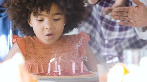 Mid-shot side view of diverse group of coworkers chatting in company hallway Video stock 278035693