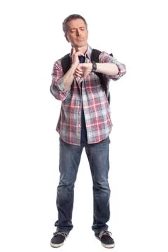 Middle-Aged Man Checking Pulse with Health Apps in Smartwatch Foto stock