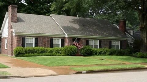 Middle Class American Home Видео 8517608