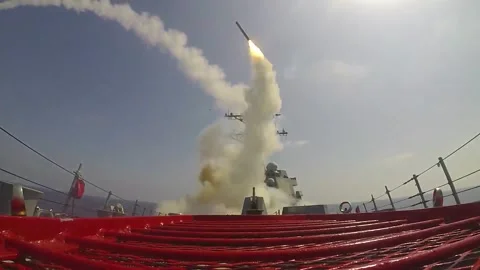 MIDDLE EAST - 02.28.2026 - US Forces commence Operation Epic Fury launching Vídeo Stock 331093638