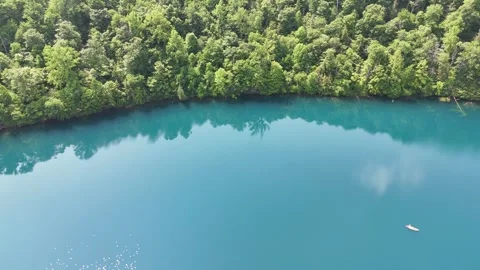 In the Middle of a Lake - Green Lakes State Park - Syracuse, NY Video stock 336536664