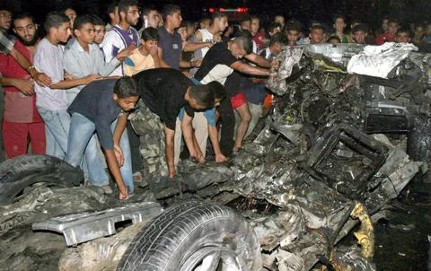 Mideast Gaza Apache Attack - Sep 2004 Stock Photos