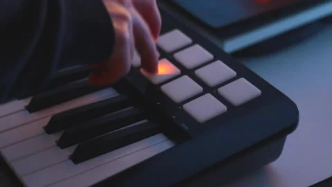 Midi Pads 库存影片 171275850