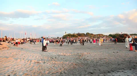 Midsummer night at the beach Video stock 25004833