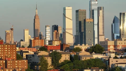 Midtown Manhattan at dusk Vídeo Stock 312272211