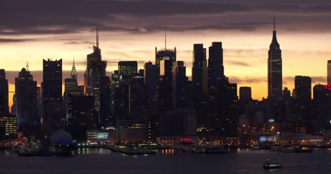 The Midtown Manhattan Skyline at Sunset Stock Footage 35515239