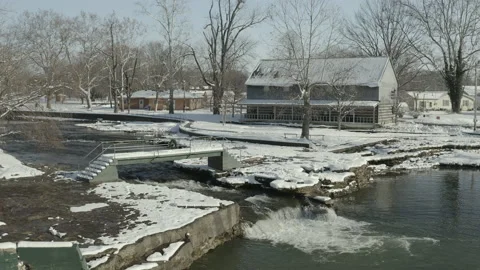 Midwestern Creek - Winter - 06 Stock-Footage 150844682