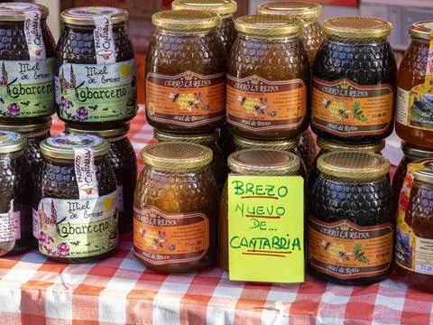  miel de brezo cantabra miel de brezo cantabra, Cabezón de la Sal, comarca.. Stock Photos
