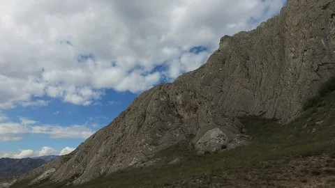 Mighty mountains and clouds 4K Vídeos de archivo 96408542