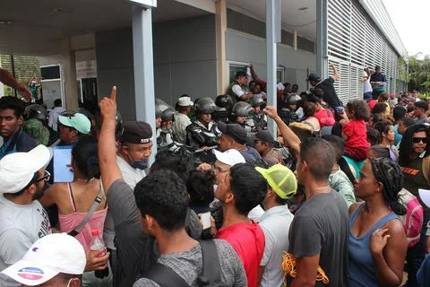 Migrant caravan processes documents in southern Mexico to advance to the US, Hui 库存照片