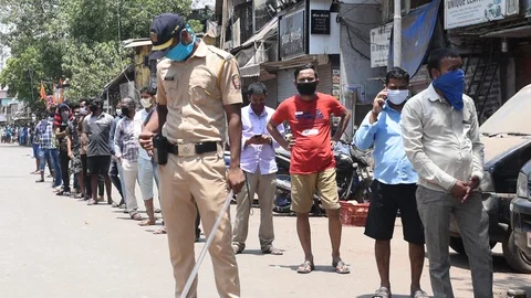 Migrant workers Stock Footage 129949314