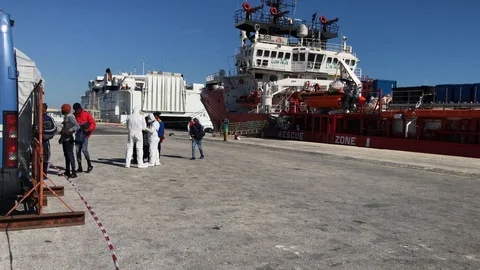 Migrants in Sicily Stock-Footage 125391963