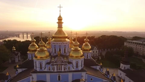 Mikhailivskiy Sobor Kiev Close View 스톡 동영상 105547568