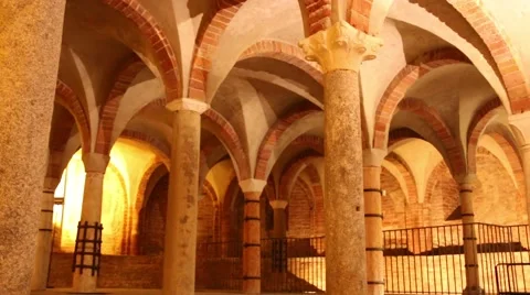 Milan, crypt San Giovanni in Conca 스톡 동영상 40685871