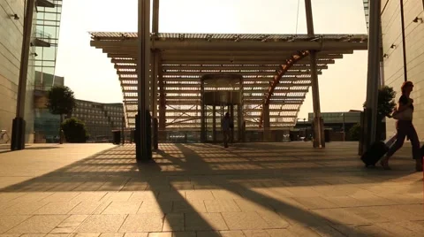Milan, Piazza aumenti Skyscraper Stock-Footage 40304886